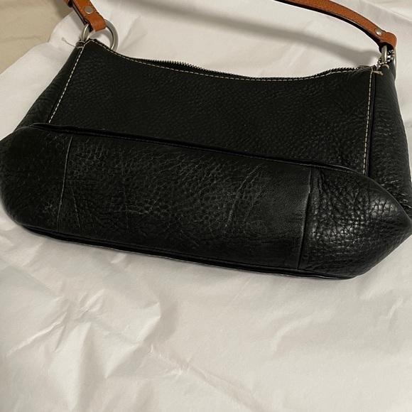 Coach Black Leather Chelsea Pebble Shoulder Bag - Picture 5 of 6